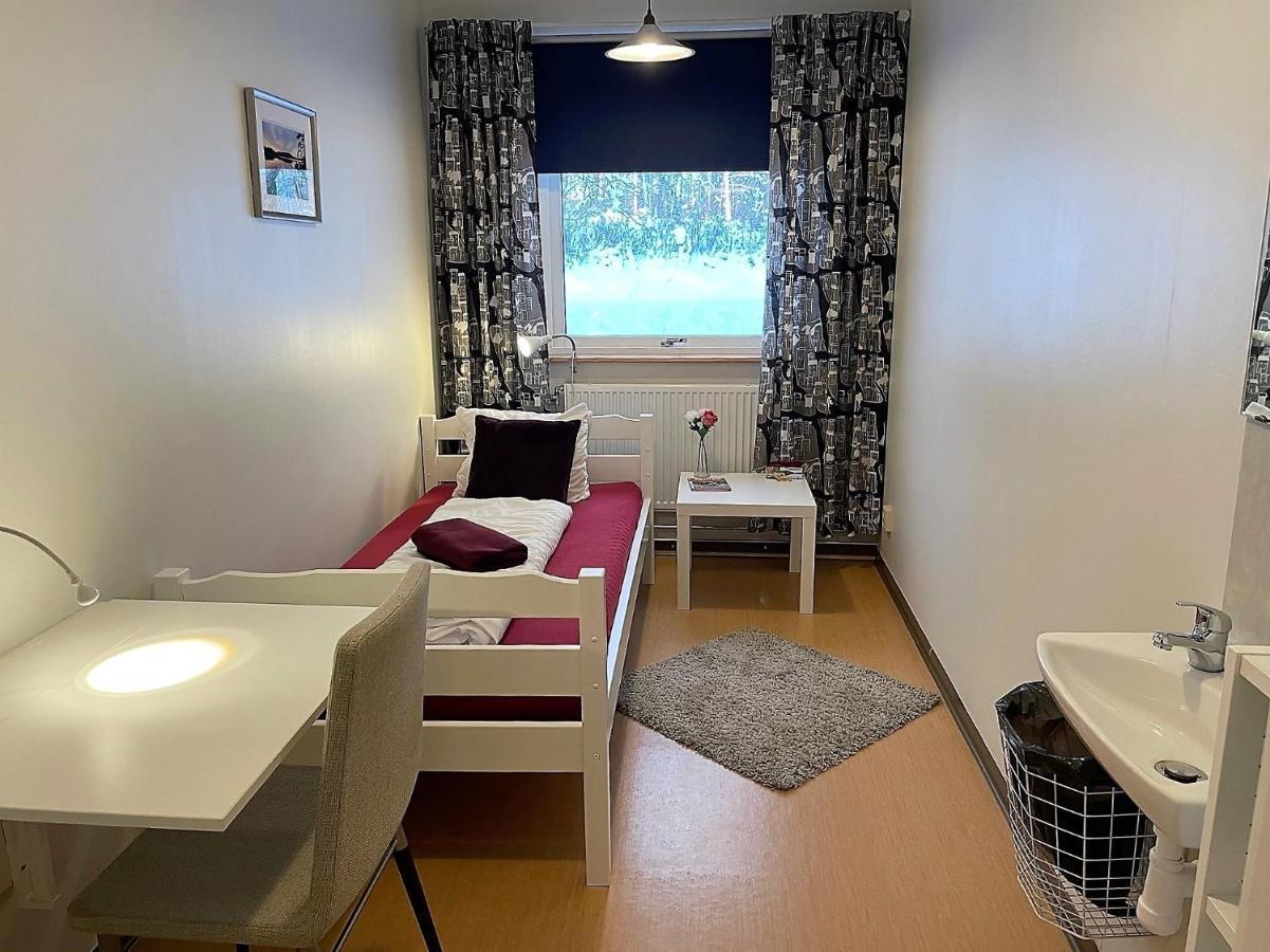 Haellefors Vandrarhem-Hostel & Kanotcenter Екстериор снимка