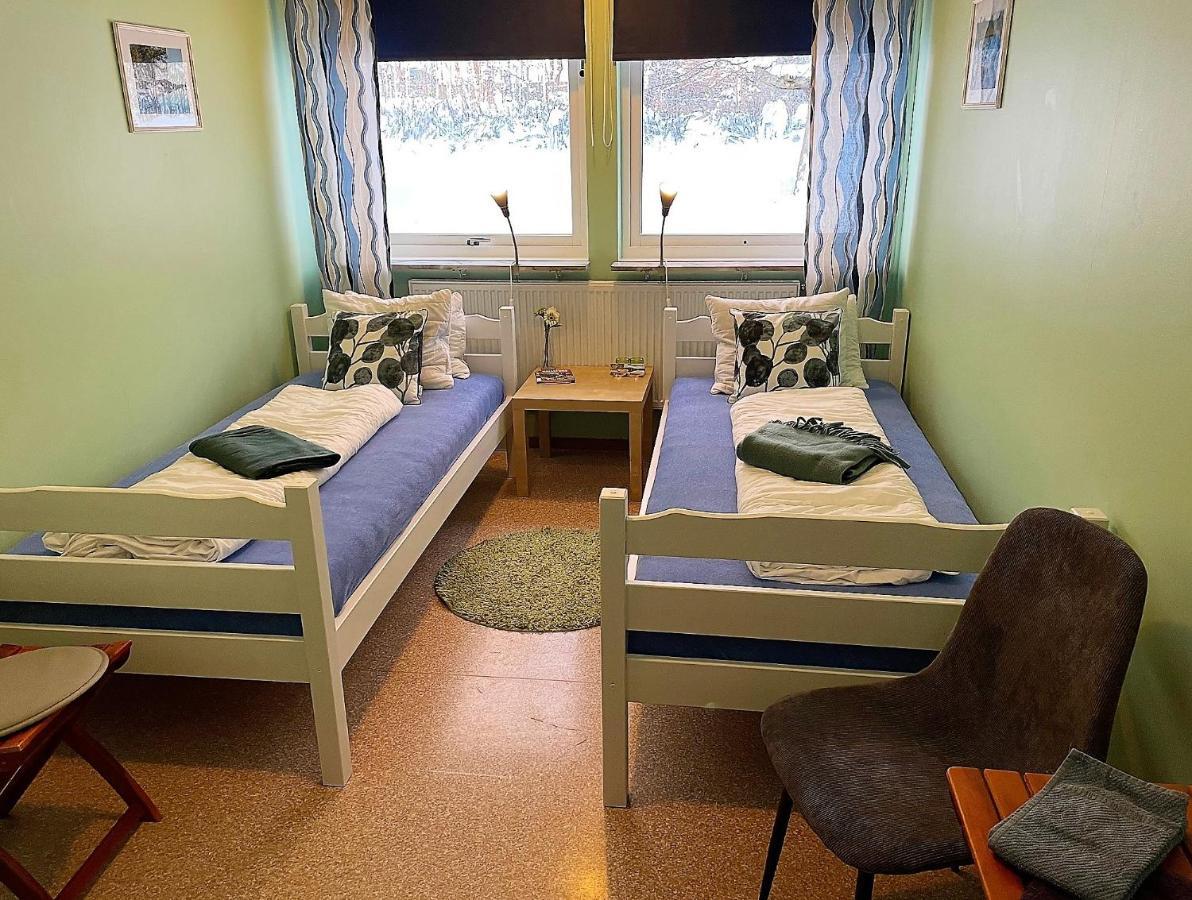 Haellefors Vandrarhem-Hostel & Kanotcenter Екстериор снимка