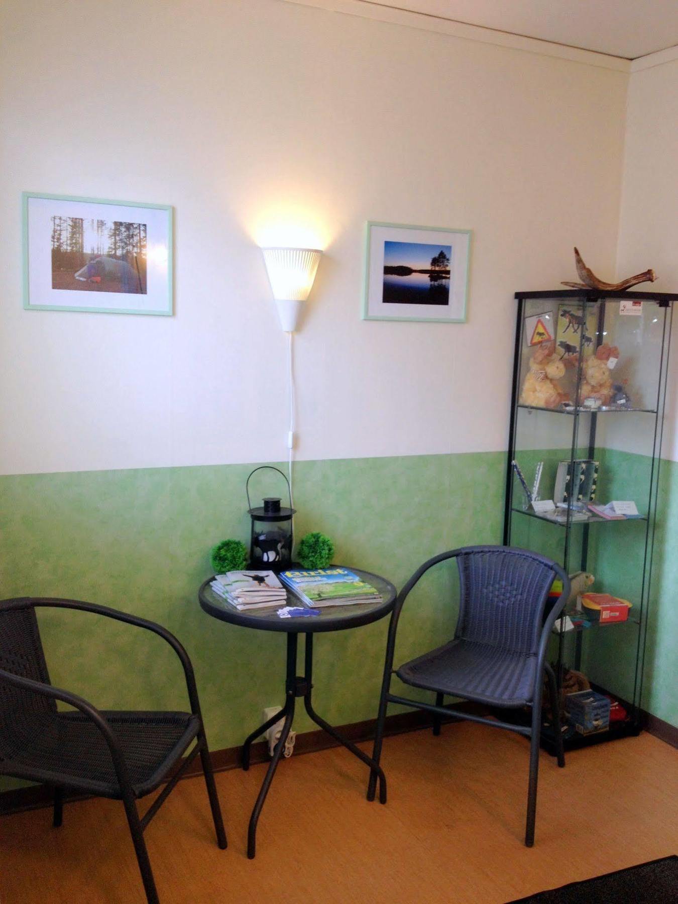 Haellefors Vandrarhem-Hostel & Kanotcenter Екстериор снимка