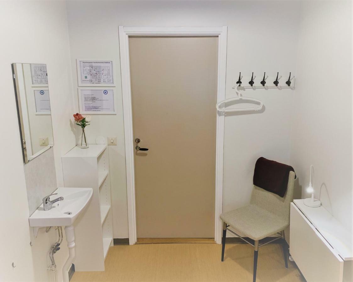 Haellefors Vandrarhem-Hostel & Kanotcenter Екстериор снимка
